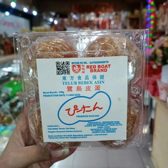 

Produk Baru!! Telur Pitan Phitan Bebek Isi 4 - Telur Asin Tanah Century Egg