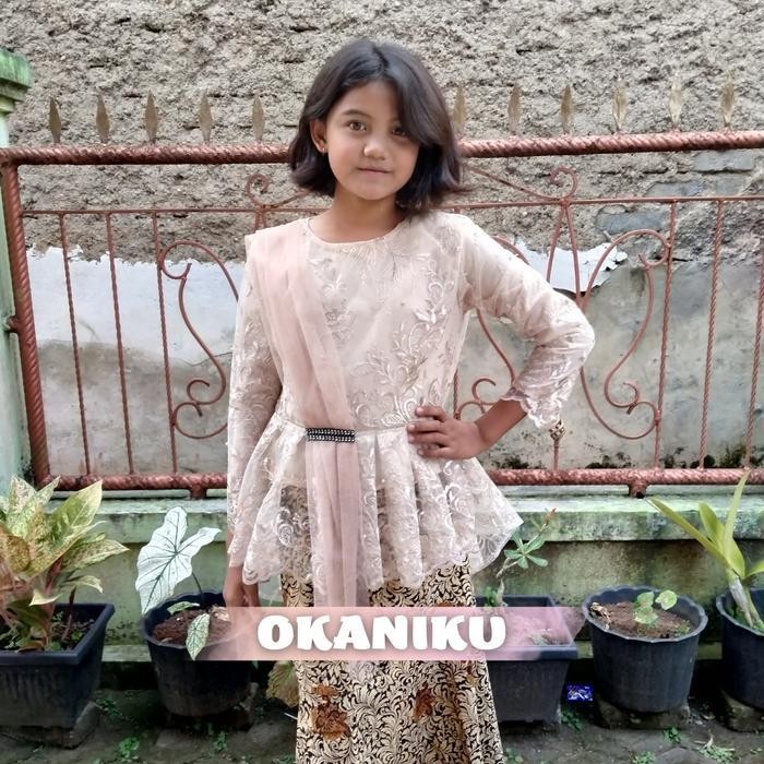 Bts Set Kebaya Anak Perempuan Brokat Kutu Baru Rok Duyung Fashion Motif Batik Usia 4 Sampai 12 Tahun