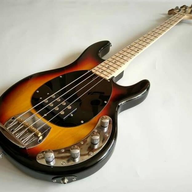 Terlaris Gitar Bass Listrik Elektrik Musicman Ernie Ball Sunburs Color Neck Mapple