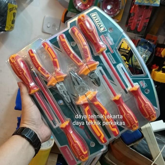 total tang listrik set 8pcs / insuled hand tool set / tang listrik set / obeng listrik set total ORI