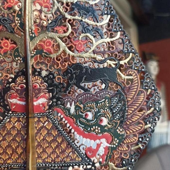 

Terlaris | Terbaru | Best Seller | Termurah Pg~ Wayang Kulit Alusan Jogja Gunungan Super Halus Gapit Sungu Motif Original | High Quality | Berkualitas