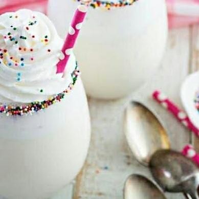 

Baru Vanilla Milkshake Powder Drink 1Kg - Bubuk Minuman Rasa Vanila Golden Quality Smoothies