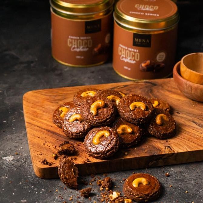 

AUTHENTIC COOKIES by MENA COOKIES