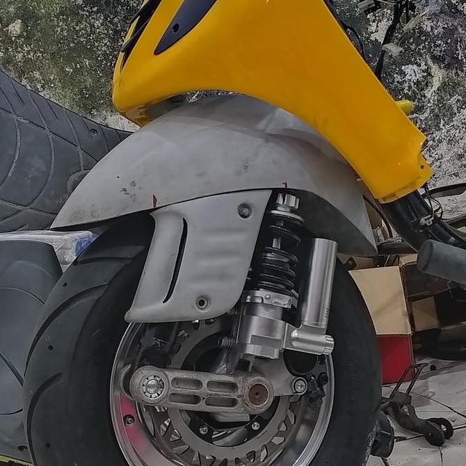 slebor/spakbor depan piaggio zip sp