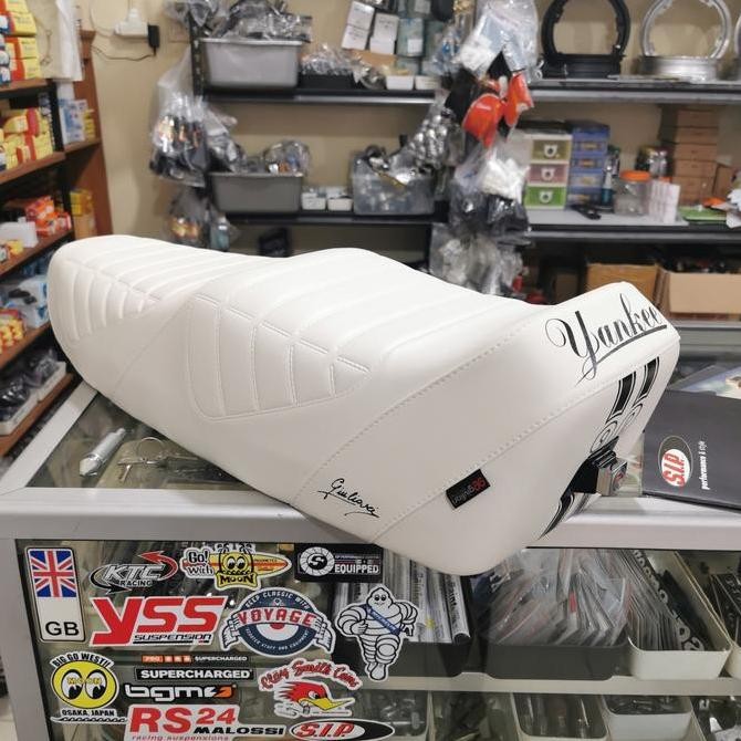 Jok Yankee Giuliari white by Nisa orinal Italy vespa largeframe