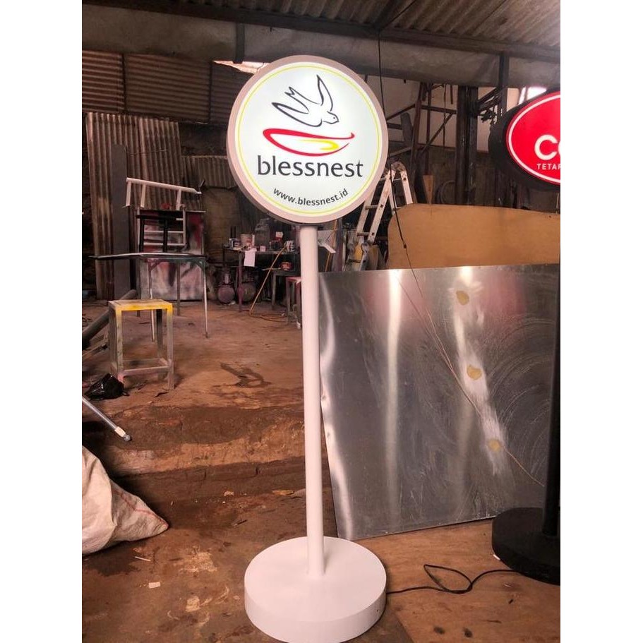 Standing Neon Box Portable Bulat Diameter 50Cm