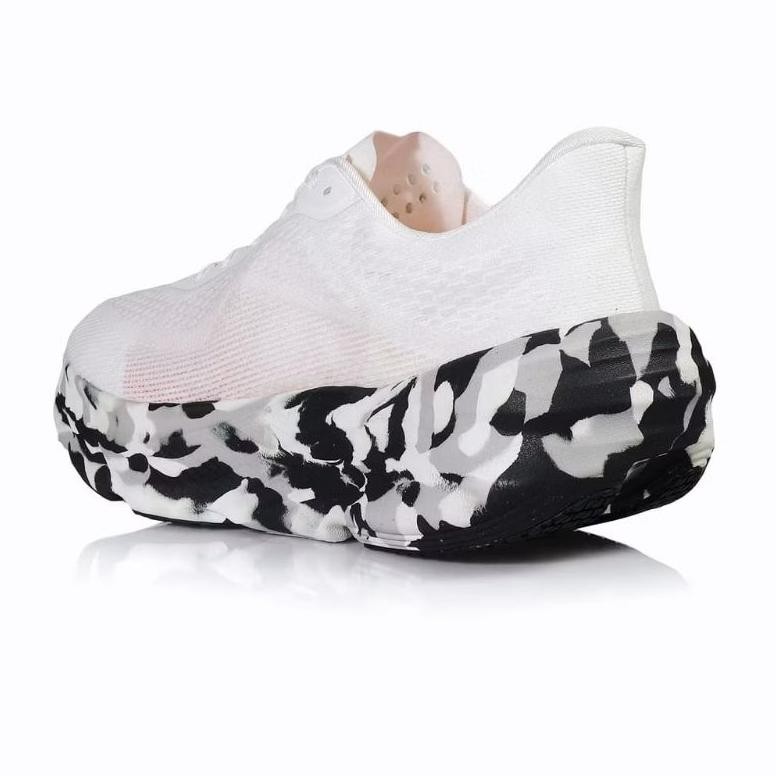 KOE-1116 ter-46 SEPATU RUNNING ORTUSEIGHT HYPERBLAST 2.1 - HYPERBLAST 2.0 - HYPERBLAST 1.3 -HYPERGLI