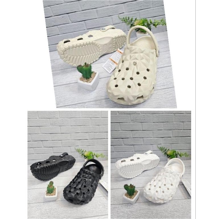 DB66>> Crocs Geometric Wanita Pria Sz 37-44 Warna Hitam/Putih/Beige