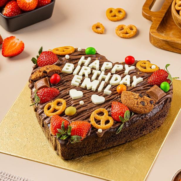 

Brownies Jubilant Decoration Chan Patisserie Size 20cm | Hampers Valentine | Birthday Hampers aSt