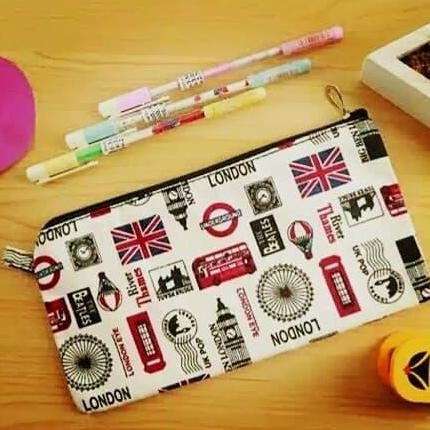 

Tempat Pensil London Pouch England London Inggris