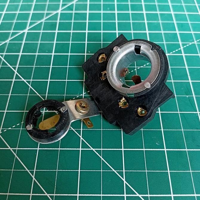 Fitting Lampu Vespa Super Sprint VBB PX Exclusive - PX/Exclusive