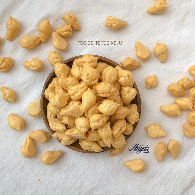 

Sus Tetes Keju Soes Kering Keju 250gr - Cemilan Renyah Stok Terbatas