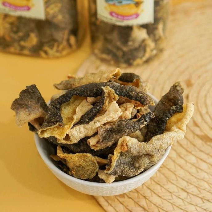 

Keripik Kulit Ikan Salmon Toples Jumbo Cemilan Premium Enak Dan Crunchy Food Snack Pasti Promo