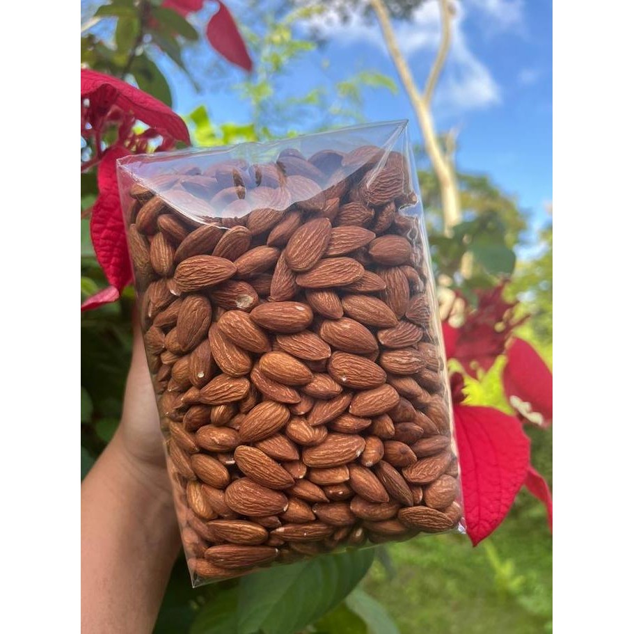 

Kacang Almond Roasted/ Panggang Camilan Cemilan Pasti Ori