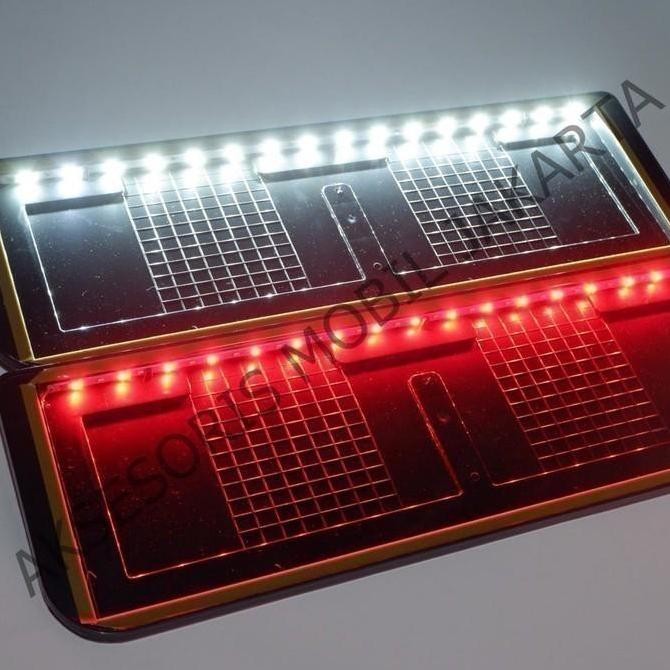 Cover Tempat Plat Nomor Mobil Sienta Akrilik Lampu Putih Rem Merah Harga Spesial