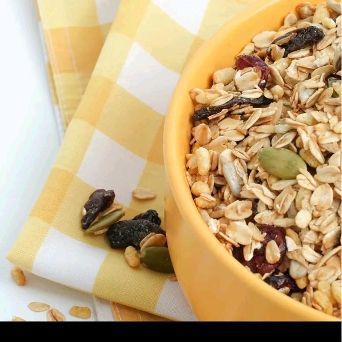 

Rps Safiya Muesli Berry Youghrt 500 Gram With Almind Sereal Oatmeal Premium