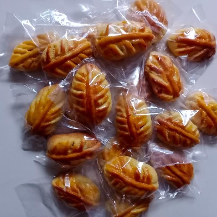 

IX Kue Nastar Daun Jumbo Satuan