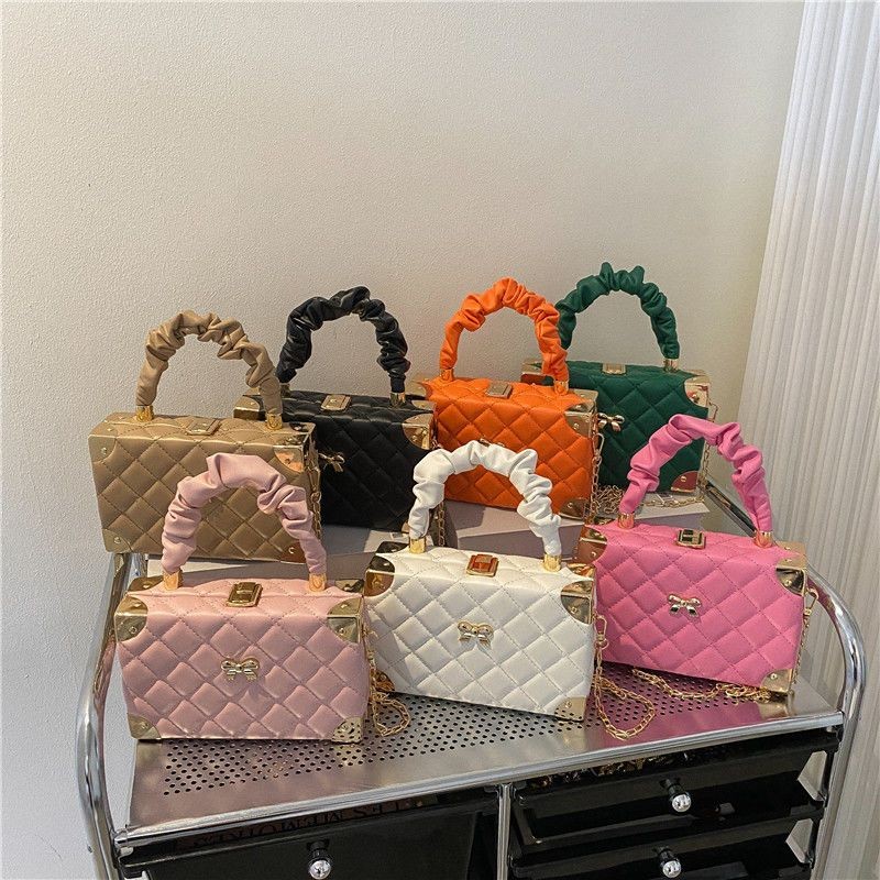 Tas Selempang Wanita Fashion Serbaguna Tas Tangan Lipit Kecil Gaya Chanel Tas Rantai Tas Kotak Quilt