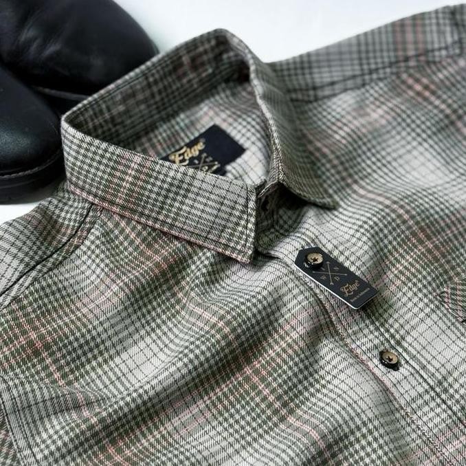 Kemeja flanel semi wool premium EDGE lengan panjang unisex kemeja pria dan wanita motif kotak 83 BS