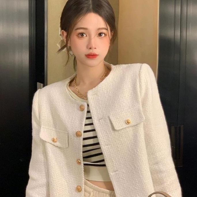 Cardigan Putih Nyaman Pakai French Outer Korea Atasan Wanita Crop Top Blazer Panjang Basic HItam M60