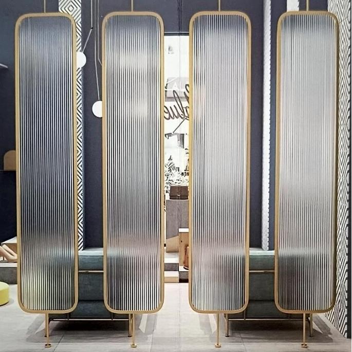 

Acrylic Stripped Clear Sheet Lembaran Akrilik Gelombang 122X244 Kualitas Terbaik Harga Termurah