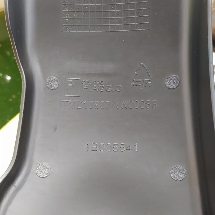 (Terbaru) Spakbor Kolong Vespa Sprint / Spakbor Dalam Vespa Sprint Bestseller