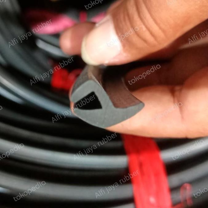 Karet List Kaca Mobil Universal