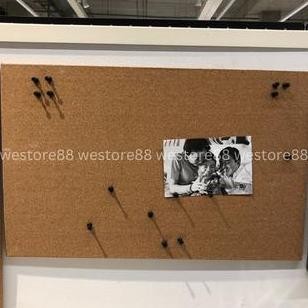 

TERLARIS - Papan pengumuman tempel memo dg 15 pin 33x52cm WMO IK2470