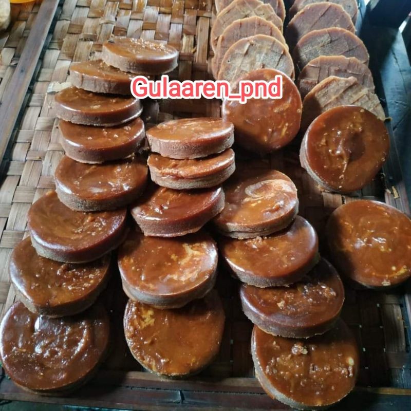 

GULA AREN ASLI TERBUAT DARI AIR NIRA AREN