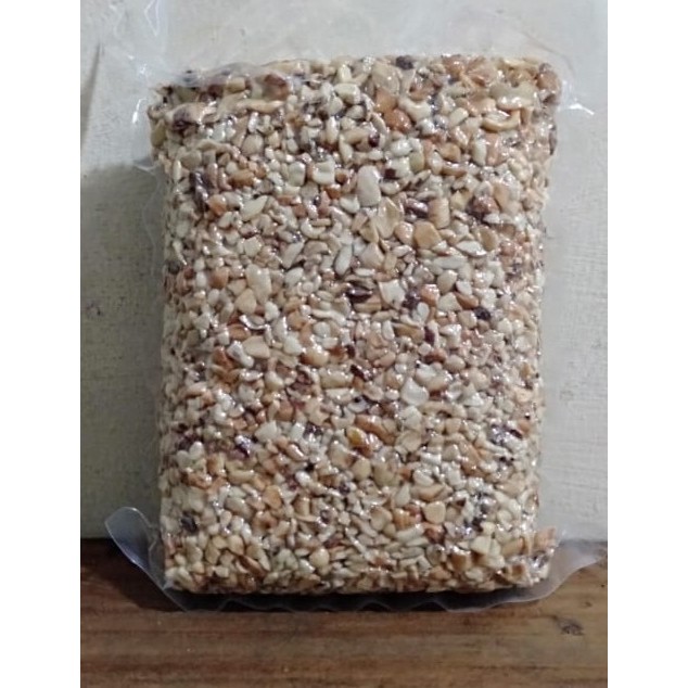 

CUCI GUDANG kacang mede menir 1kg