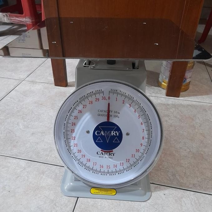 Timbangan Duduk manual 30 kg camry