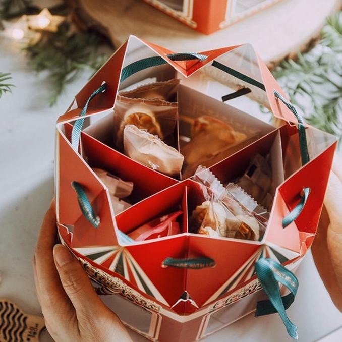 

COD (5pcs) Kotak Natal 3d Premium K2670 dus Cookies Nastar Cute Carousel Christmas Box K26 We69