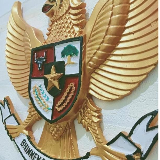 Hiasan Dinding Patung Garuda Pancasila 3 Dimensi Fiber Logo Burung