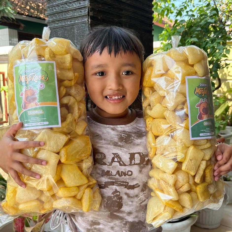 

isi 2 bungkus dorokdok kerupuk kulit sapi ( dan Manis Gurih)