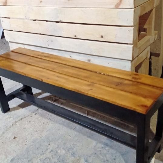 Bangku Panjang/Bangku Taman