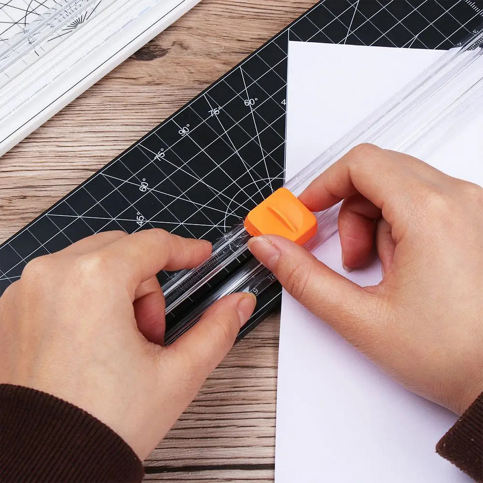 

[MURAH] YOAI Paper Trimmer Cutter Portable Alat Pemotong Kertas A4 - Y-33