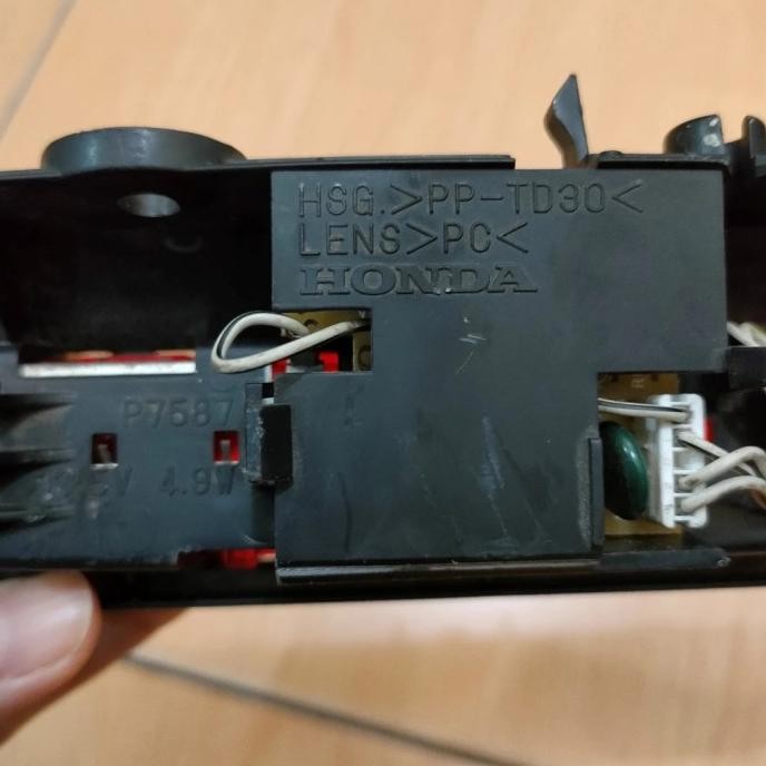 [ P & G ] Lampu Spoiler Bagasi Atas Jazz Rs Ge8 2012 2013 Ori