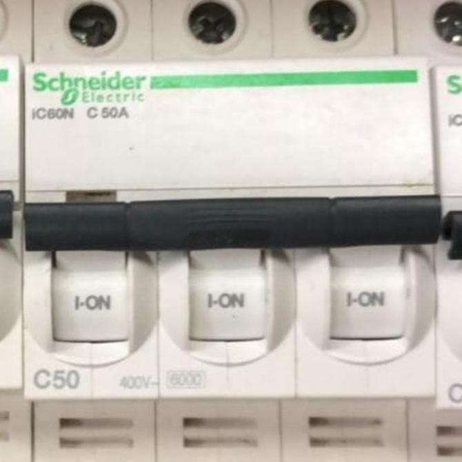 [ R.A.B ] Mcb Schneider Multi9 Ic60N C60N C32A C 32A C32 3P 400V