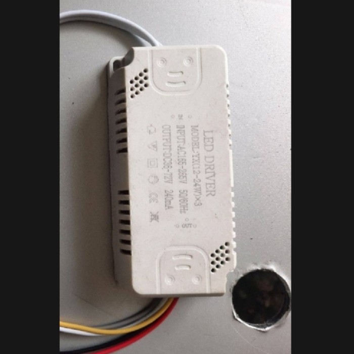 LED DRIVER 12-24WATT 3 JALUR
