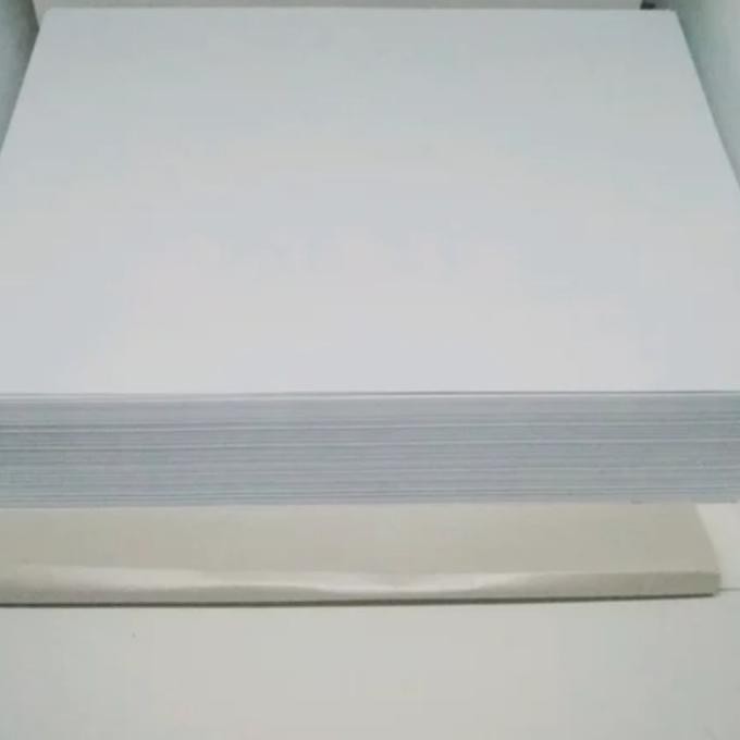 

kertas HVS 100 GSM A3+ (32x48) cm 1 rim/kertas HVS A3 plus isi 500lbr