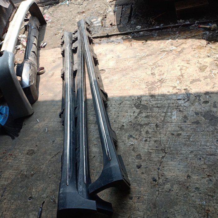 SIDKIRT BODYKIT SAMPING INOVA VENTURER