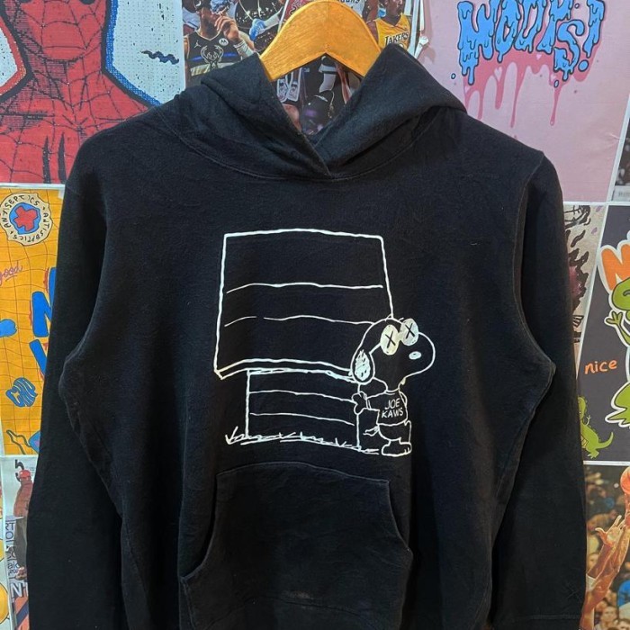 HOODIE UNIQLO PEANUTS X KAWS VINTAGE