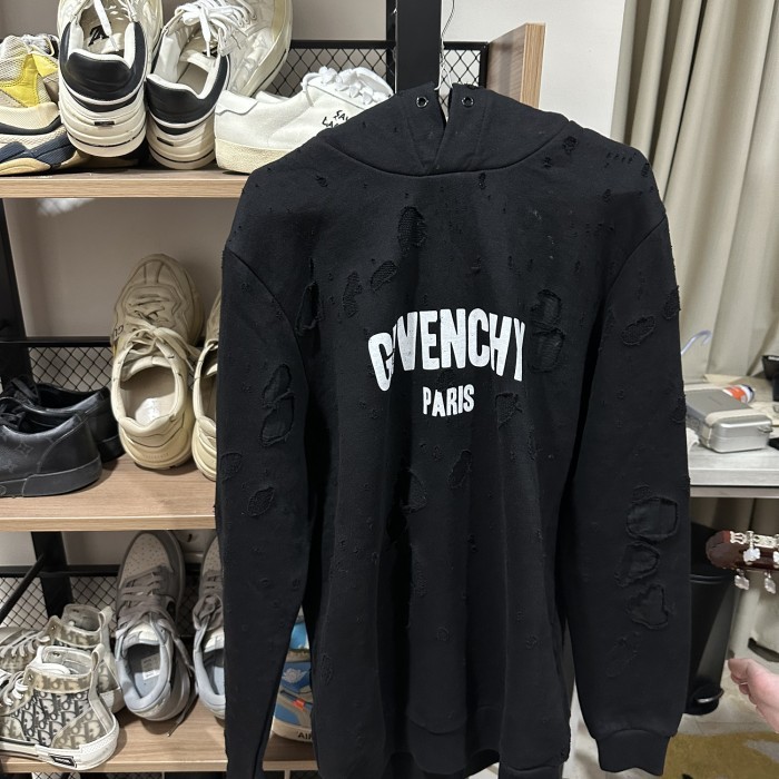 GIVENCHY HOODIE DISTRESSED