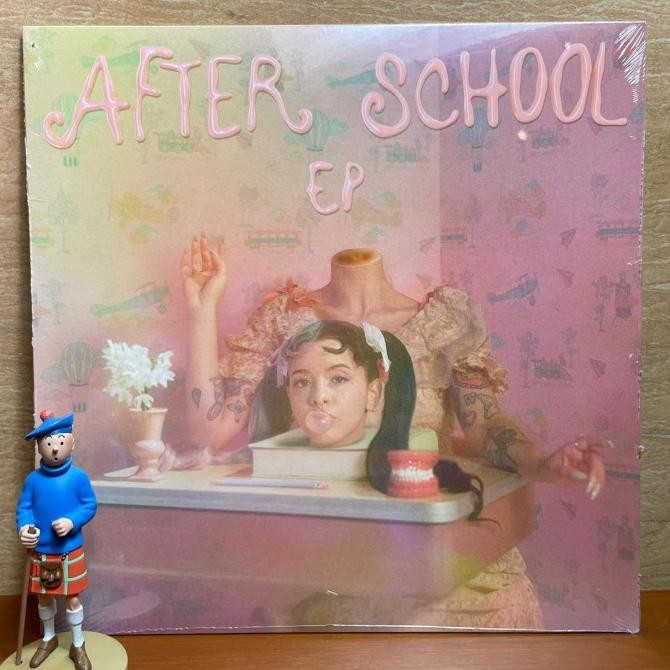 

BIG SALE VINYL MELANIE MARTINEZ - AFTER SCHOOL (COLORED) (45RPM) !!!!!
