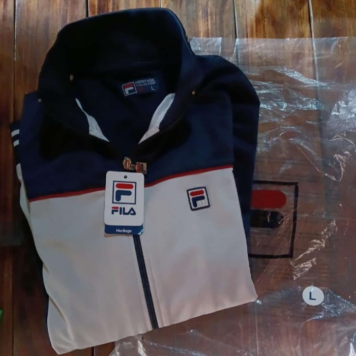 JAKET FILA HERITAGE FULL KELENGKAPAN ORIGINAL