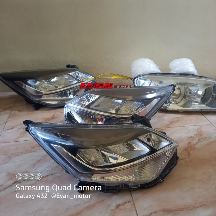 HEADLAMP LAMPU DEPAN DAIHATSU SIGRA TAHUN 2022 2023