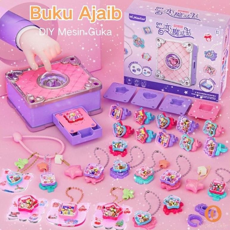 

Ready Penjual LokalBuku Ajaib Diy Kit Mesin Stiker Perhiasan Set Pembuatan Gantungan Kunci Mesin Stiker Universal Kotak Harta Karun Hadiah Ulang Tahun Gadis Murah
