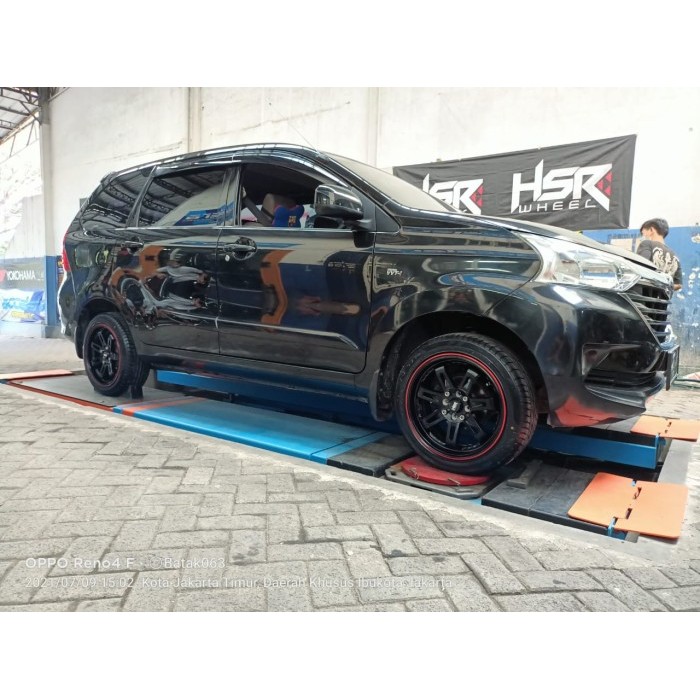 Velg Mobil Avanza Ring 16 Paket Velg Dan Ban Accelerea PHI-R