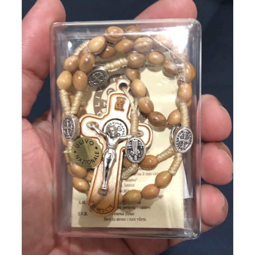 

Rosario Bahan Kayu Zaitun Model Tali -Santo Benedictus- Made In Italy