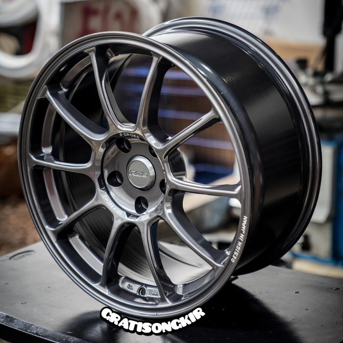 PAKET VELG RACING KIJANG INNOVA R17 ZE40 + BAUT + CENTERING 60X73,1 17